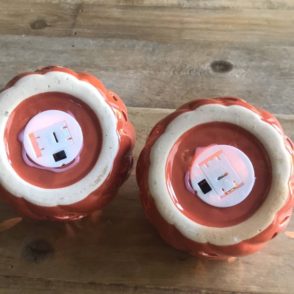 Set of 2 Ceramic Lighted Pumpkins - Picture 5 of 8